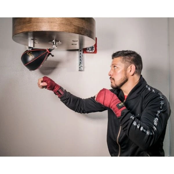 TITLE Gyro Balanced Leather Speed Bag - Image 2