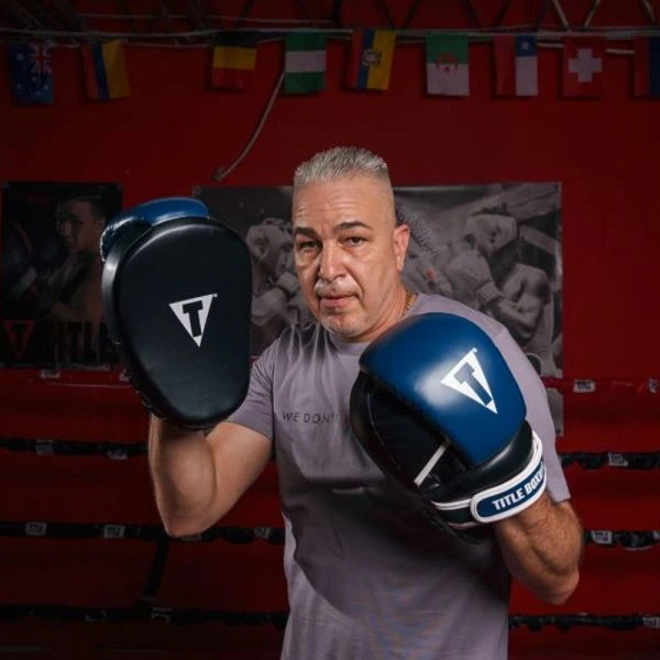 TITLE Boxing Dual Purpose Combo Punch Mitts - Image 4