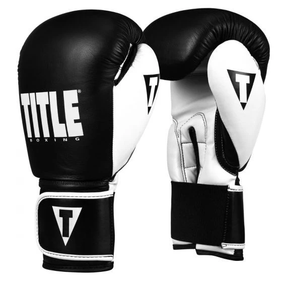 TITLE Dynamic Strike Heavy Bag Gloves - Image 2